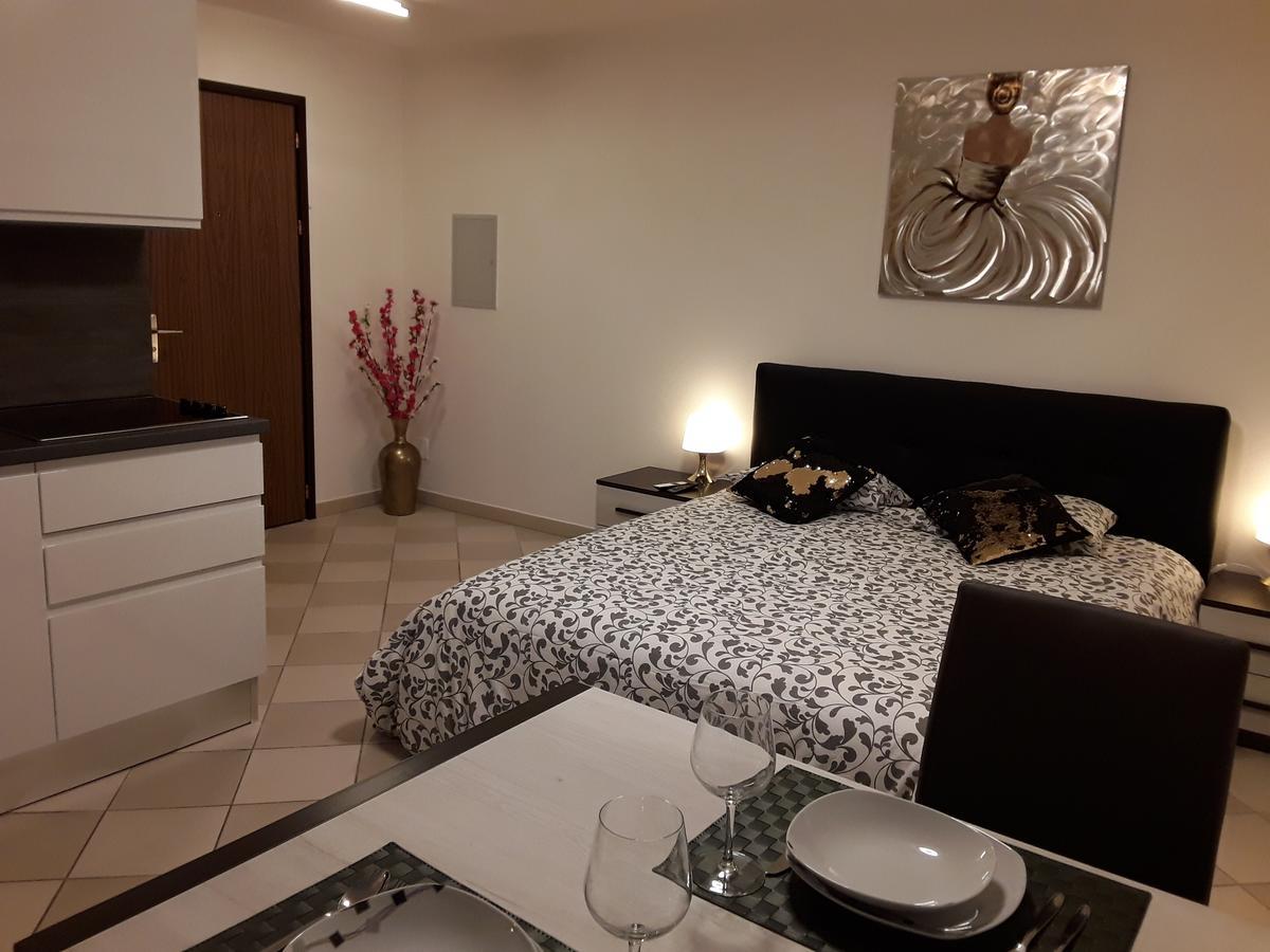 Holidays Homes Il Folletto Quartino Kültér fotó