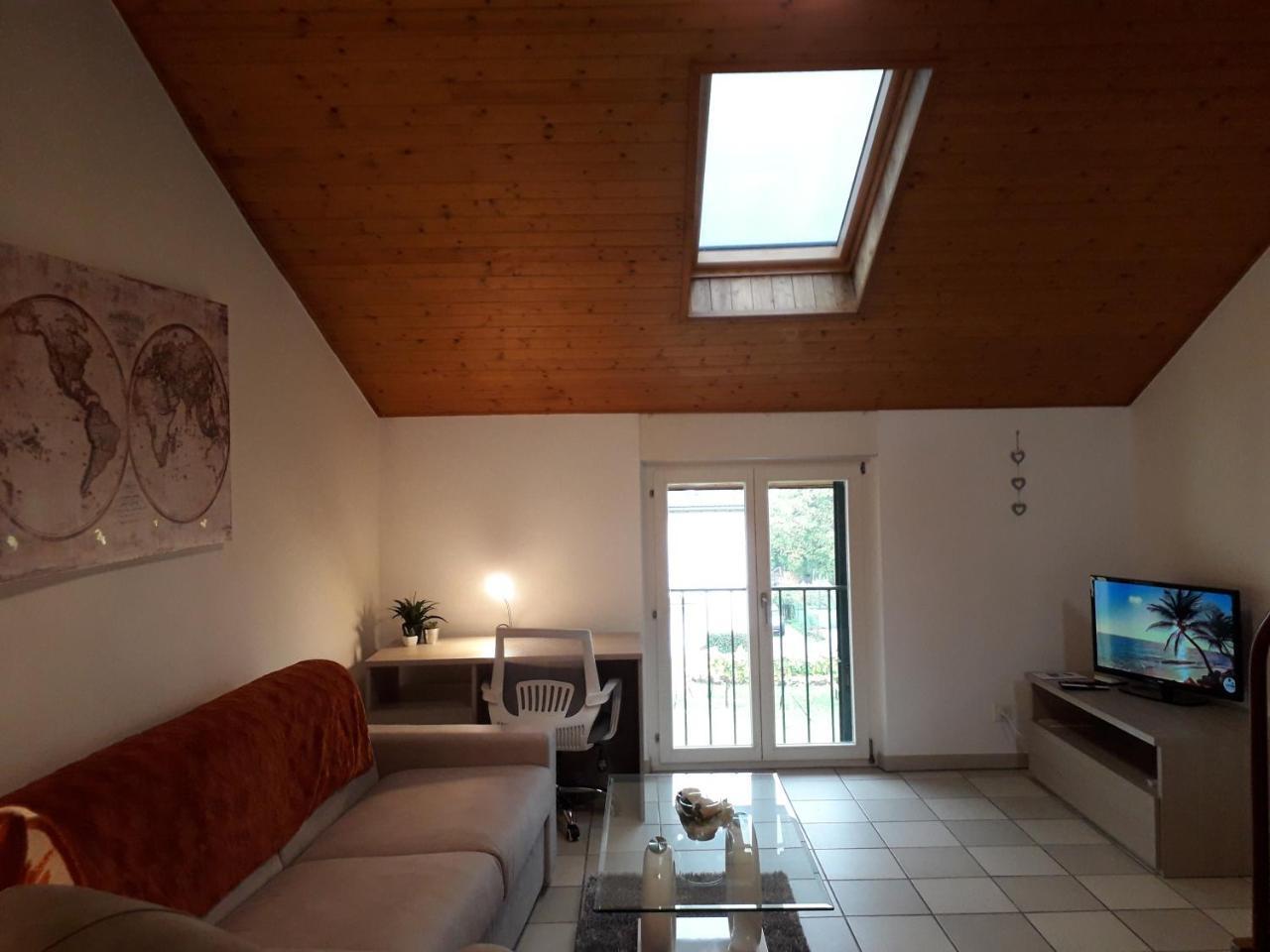 Holidays Homes Il Folletto Quartino Kültér fotó